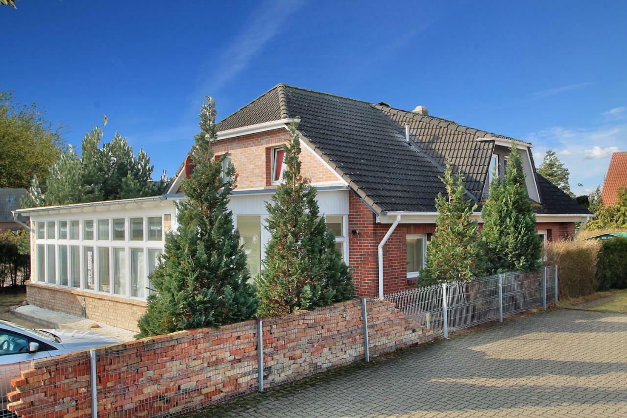 Urlaub Im Wintergarten Rostock-Lichtenhagen-Dorf Apartment Luaran gambar